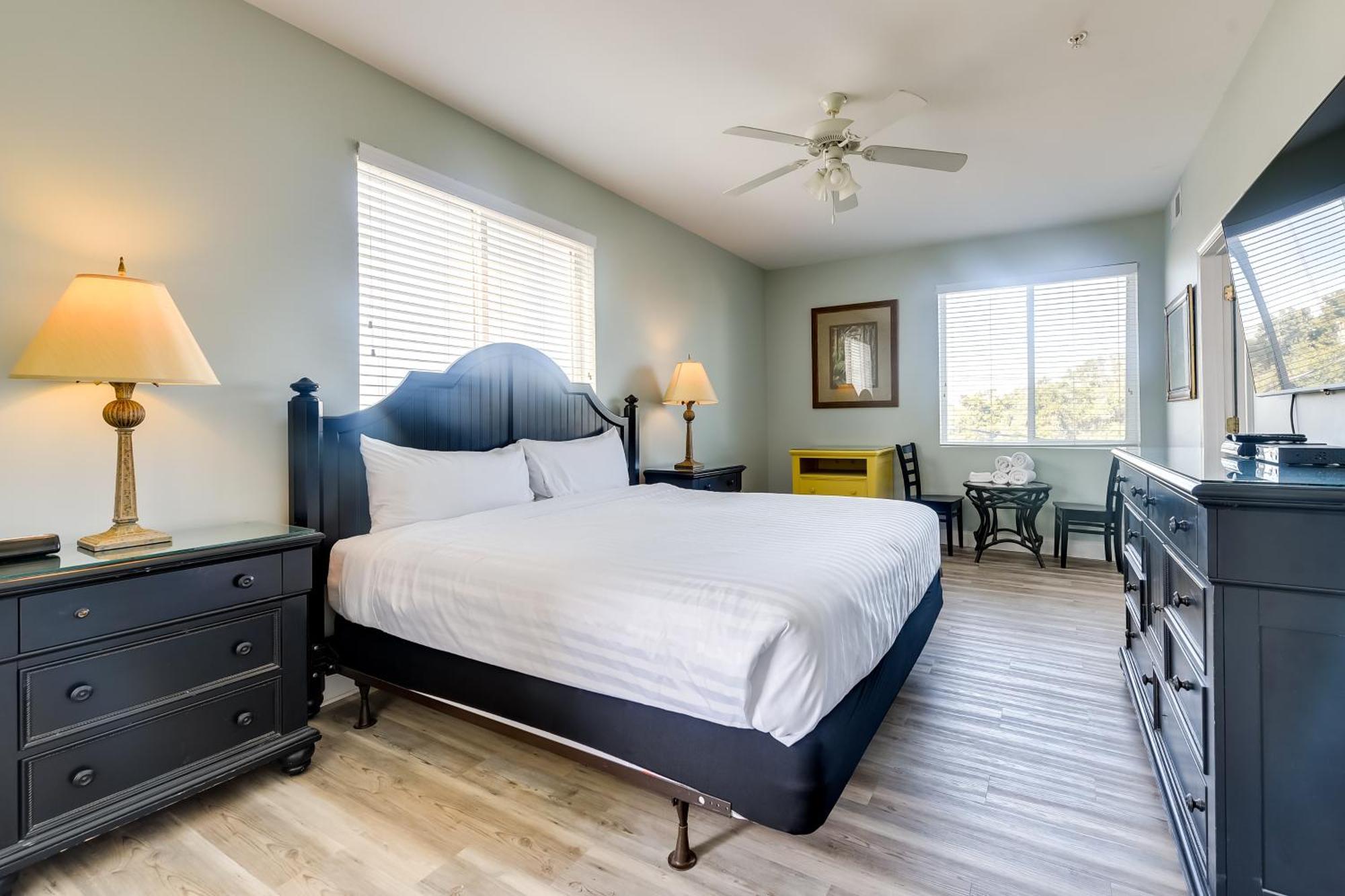 Roomy North Myrtle Beach Condo, Walk To Beach Екстериор снимка