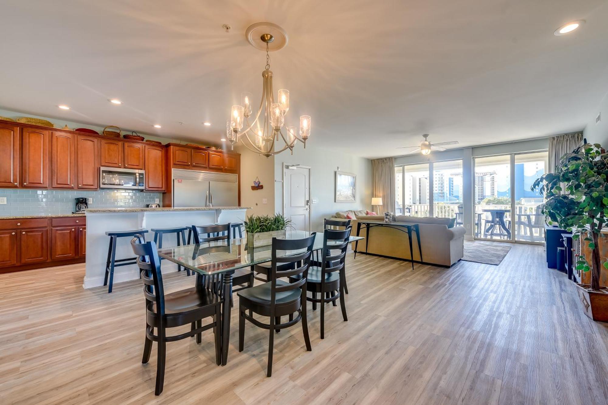 Roomy North Myrtle Beach Condo, Walk To Beach Екстериор снимка